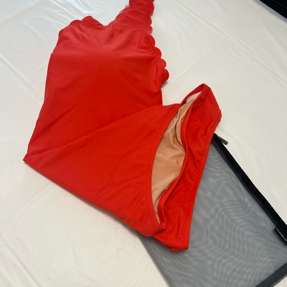 J CREW Scalloped one-shoulder one-piece swimsuit size XL. - Picture 8 of 15